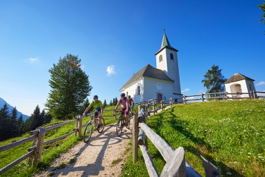 Projížďky Logarskou Dolinou (www.slovenia.info, photo: Tomo Jesenicnik)