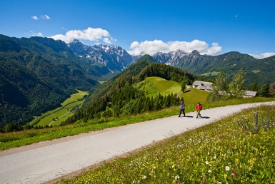 Logarska Dolina (www.slovenia.info, photo: Tomo Jesenicnik)