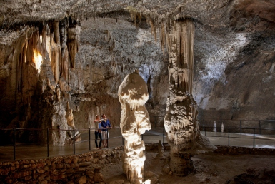 Postojnské jeskyně (www.slovenia.info, photo: Miha Krivic)