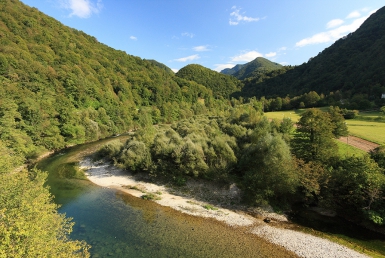 Řeka Idrijca (www.slovenia.info, photo: Bozo Ursic)