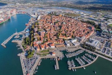 Koper (www.slovenia.info, photo: Jaka Ivancic)