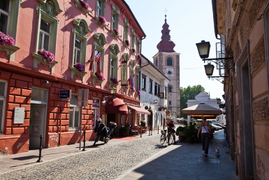 Malebné uličky Ptuje (www.slovenia.info, photo: Jost Gantar)