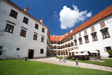 Ptujský hrad (www.slovenia.info, photo: Jost Gantar)