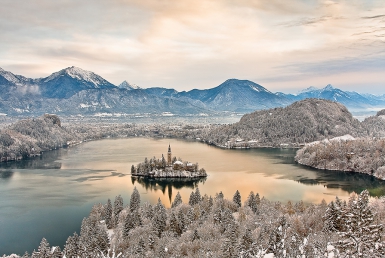 Zimní Bled (www.slovenia.info, photo: Franci Ferjan)