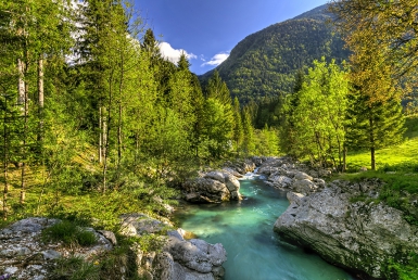 Soča (www.slovenia.info, photo: Alan Kosmac)