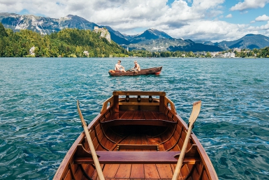 Gondoly na Bledu (www.slovenia.info, photo: Jacob Riglin)