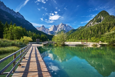 Jezero Jasná (www.slovenia.info, photo: Tomo Jesenicnik)