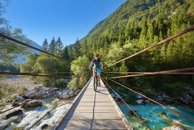 Údolí Soči (www.slovenia.info, photo: Tomo Jesenicnik)