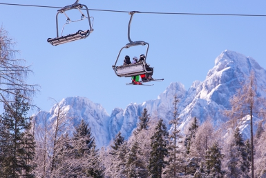 Lyžování v Kranjske Gore (www.slovenia.info, photo: Iztok Medja)